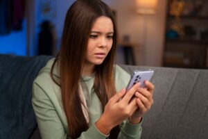 TOP 8 Mobile App Security Threats & How to Prevent It